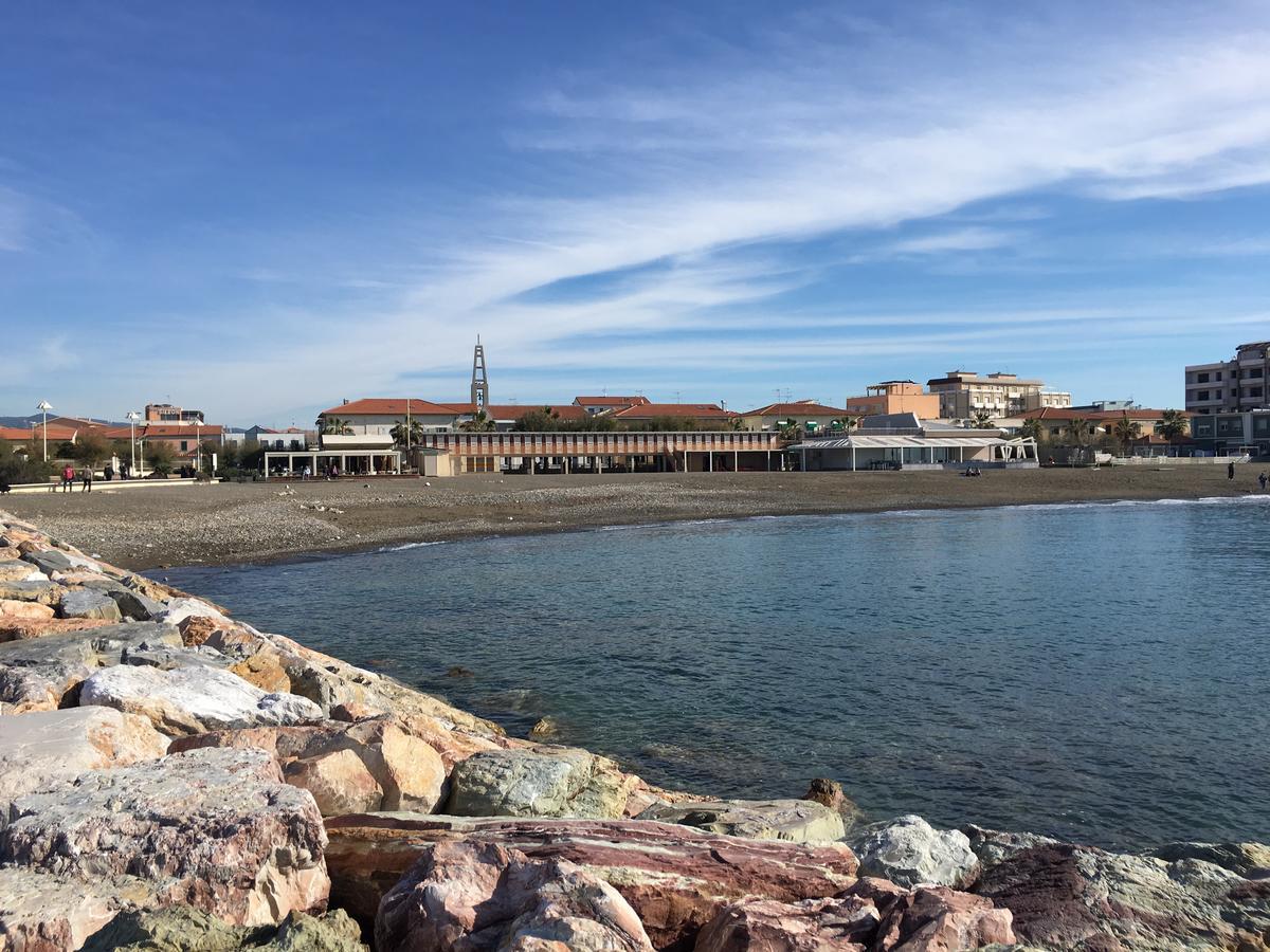 Hotel Della Contrada Marina di Cecina Exteriér fotografie